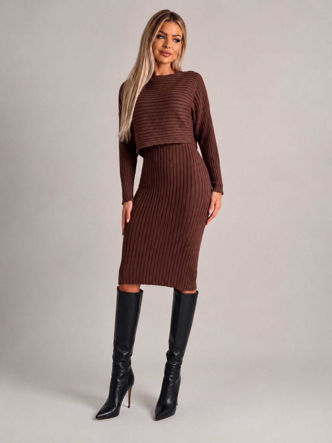 Quintessa - Tweedelige Dames Set Met Rib Top En Midi-rok